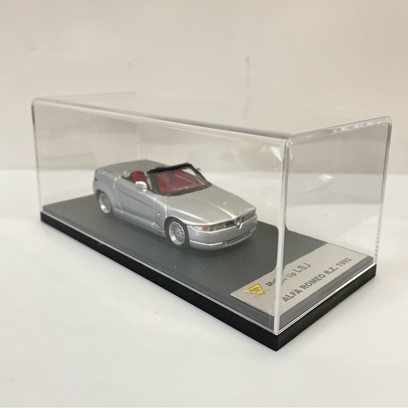 Make Up LSJ 1:43 Scale Alfa Romeo R.Z. Silver 1992 Japan Very Nice Condition. - Picture 2 of 14